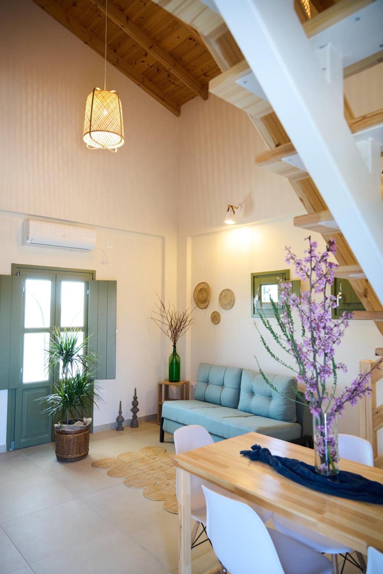 La Familia Luxury Private Maisonettes Near The Sea Gythio Exterior photo
