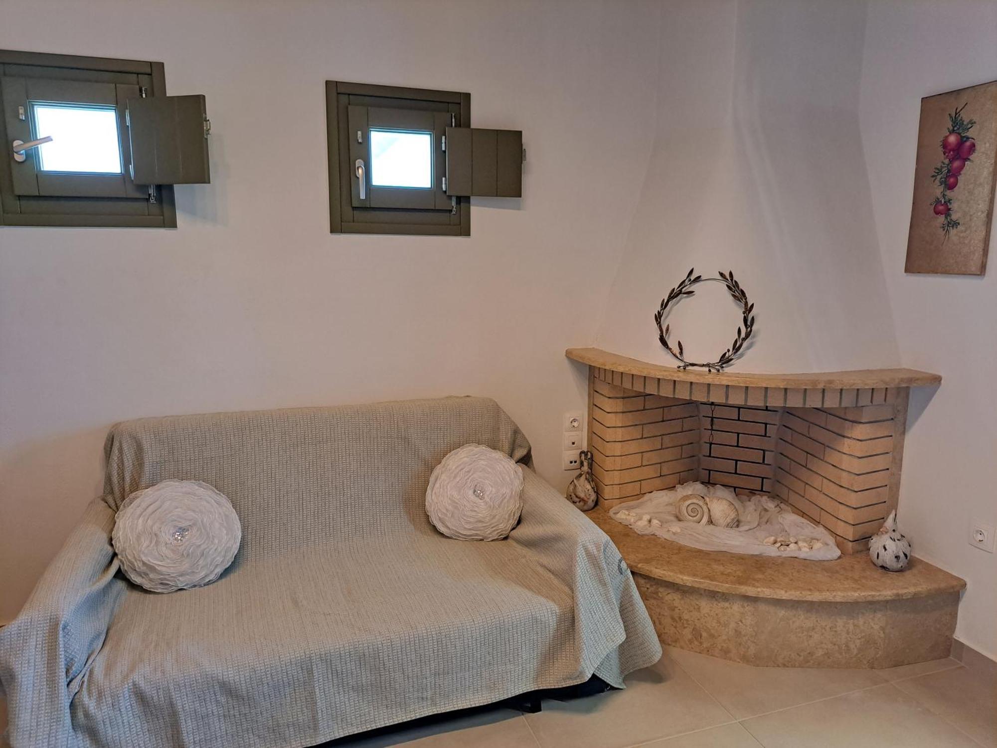 La Familia Luxury Private Maisonettes Near The Sea Gythio Exterior photo